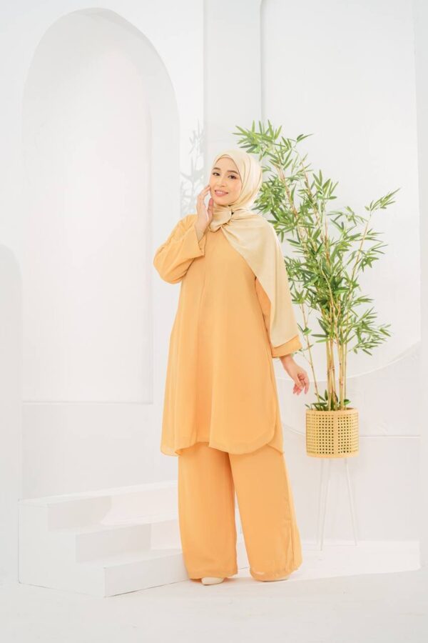 Delaila Kaftan (Caramel)