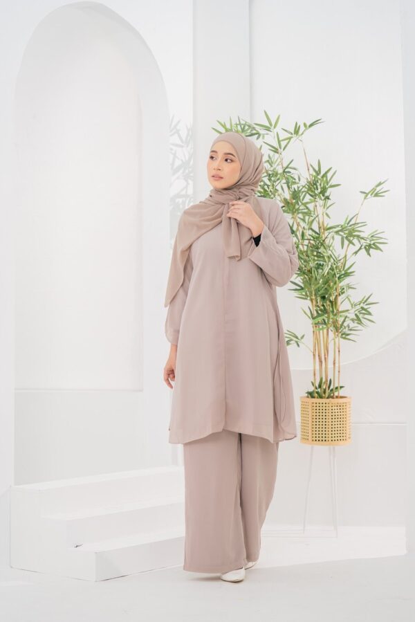 Delaila Kaftan (Khakis)