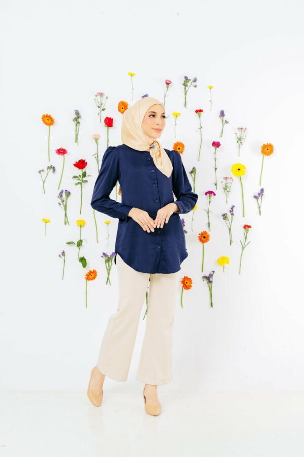 Clara Puff Top (Navy Blue)