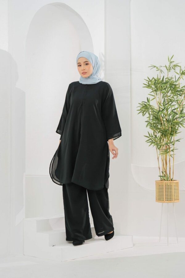 Delaila Kaftan (Black)
