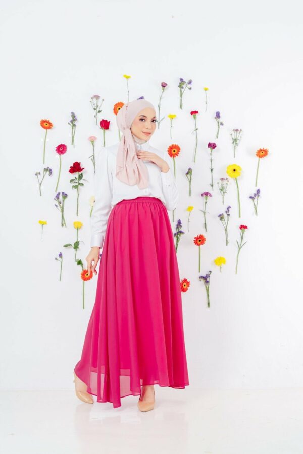 Lalisa Skirt (Dragonfruit)
