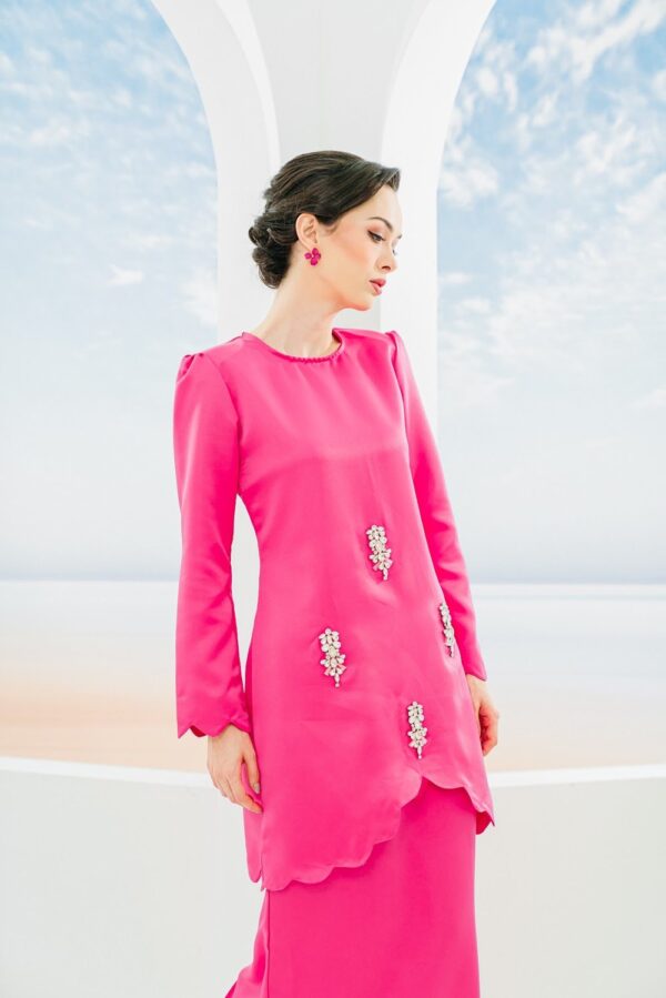 Juweeta Kurung (Fuschia)
