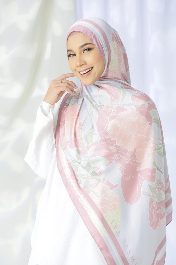Peony Pink Shawl