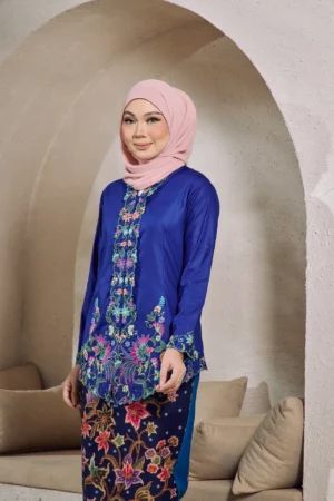 Kebaya Seroja (Royal Blue)