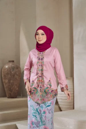 Kebaya Seroja (Soft Pink)
