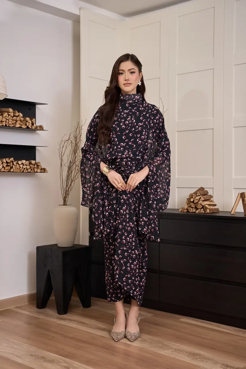 Bidadari Kaftan (Midnight) - Image 7