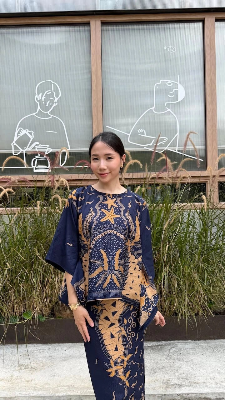 Kurung Mekar Batik (Navy Star)