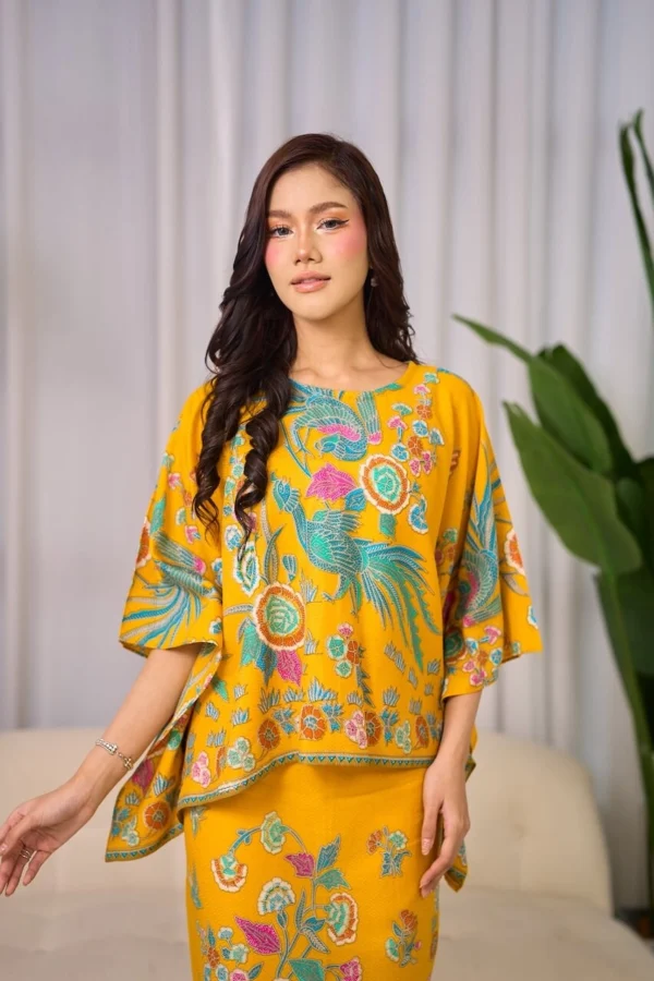 Kurung Mekar Batik (Yellow)