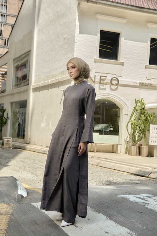 Camilla Grey - Image 6